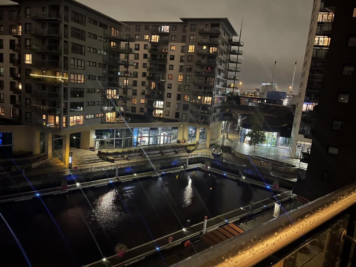 Deluxe City Apt, Beautiful River View,Free Parking No Balcony ลีดส์ ภายนอก รูปภาพ