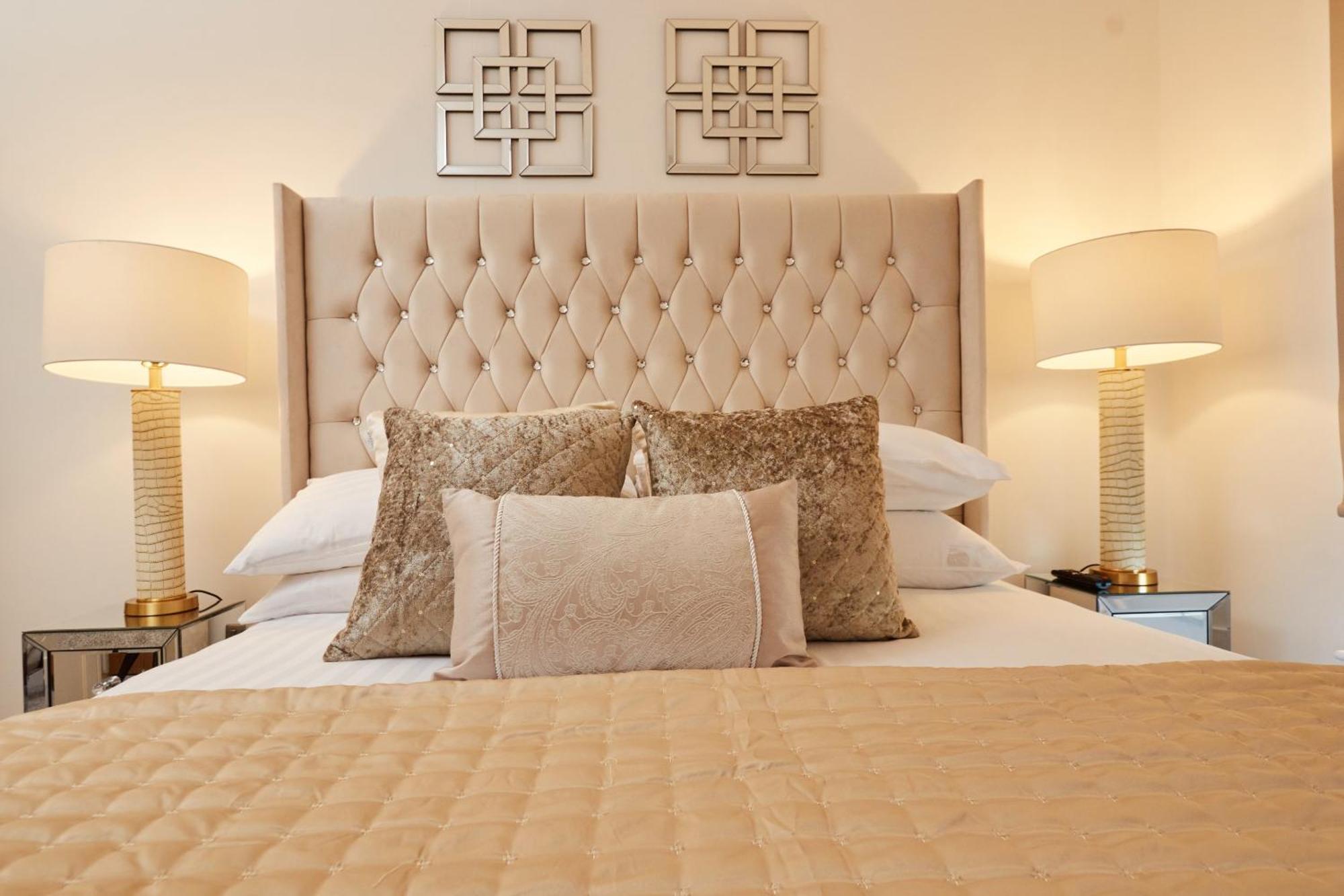 Deluxe City Apt, Beautiful River View,Free Parking No Balcony ลีดส์ ภายนอก รูปภาพ